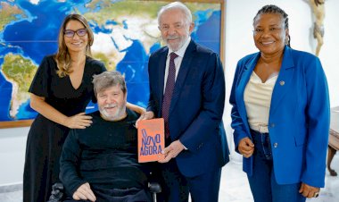 Ministra participa de encontro com Lula e Marcelo Rubens Paiva